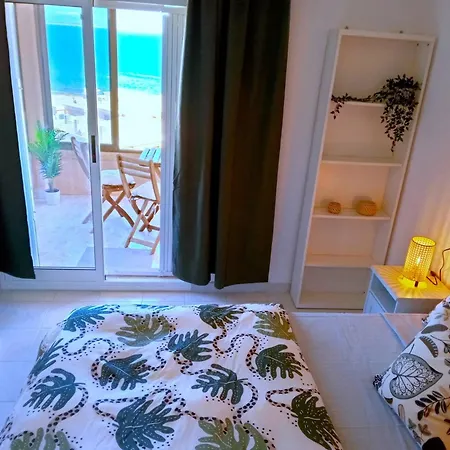 A Orillas Del Mar 度假居 *