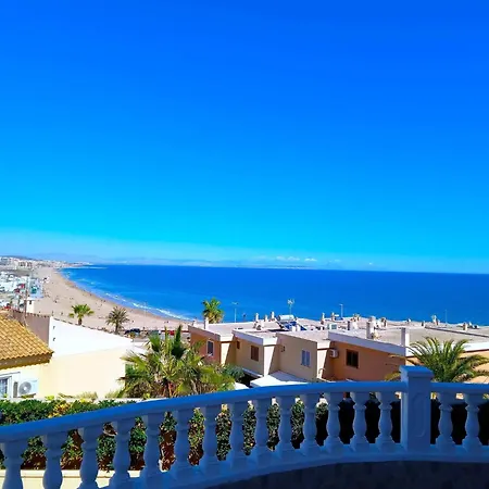 A Orillas Del Mar 度假居